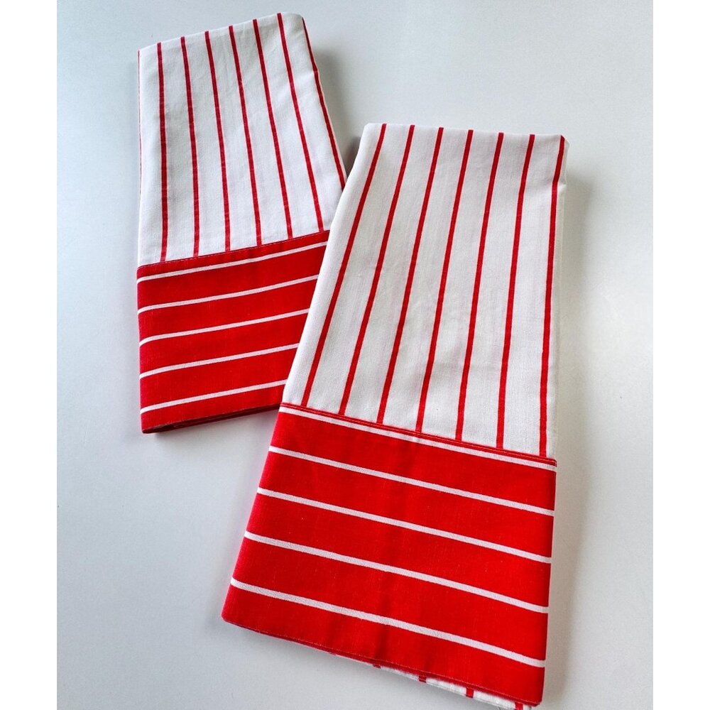 Vintage 70s pillowcases, red white stripes pattern, pair of casings